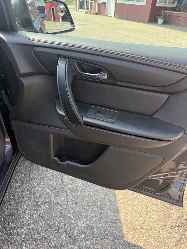 Chevrolet Traverse 1LT AWD 2014