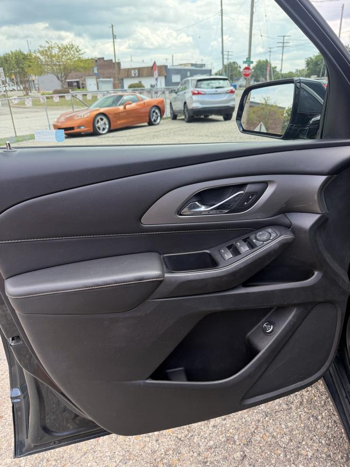 Chevrolet Traverse LT Cloth FWD 2018