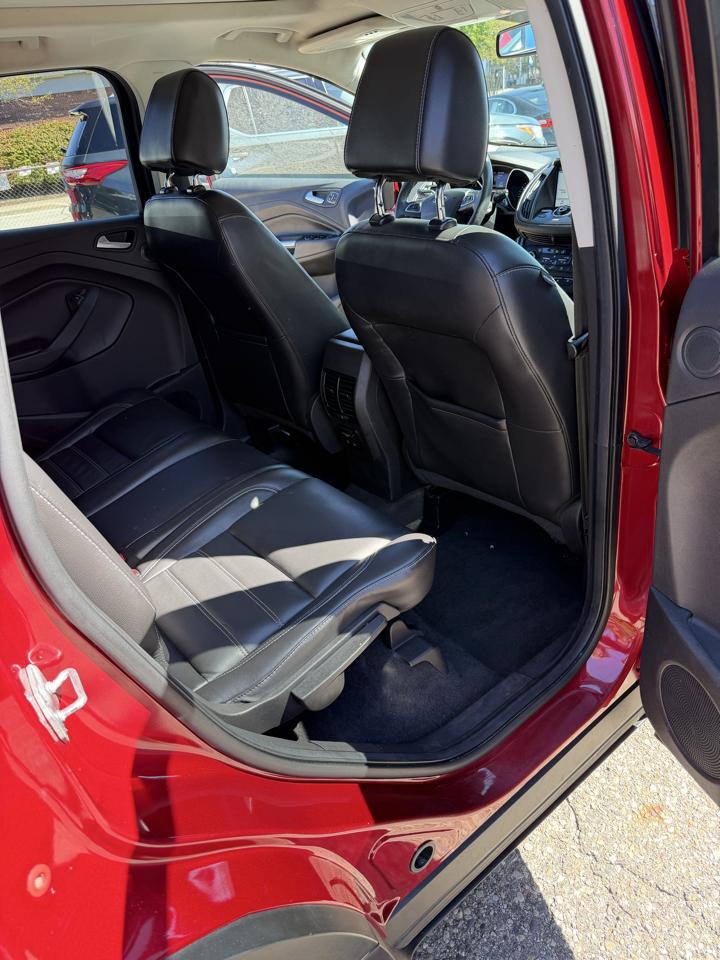 Ford Escape Titanium 4WD 2017