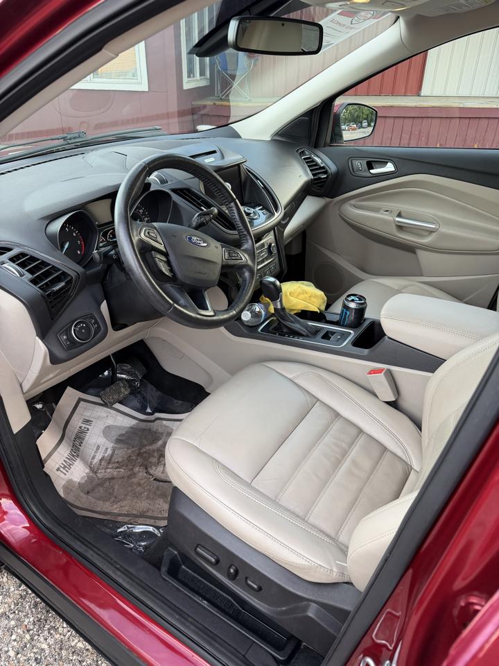Ford Escape Titanium FWD 2017