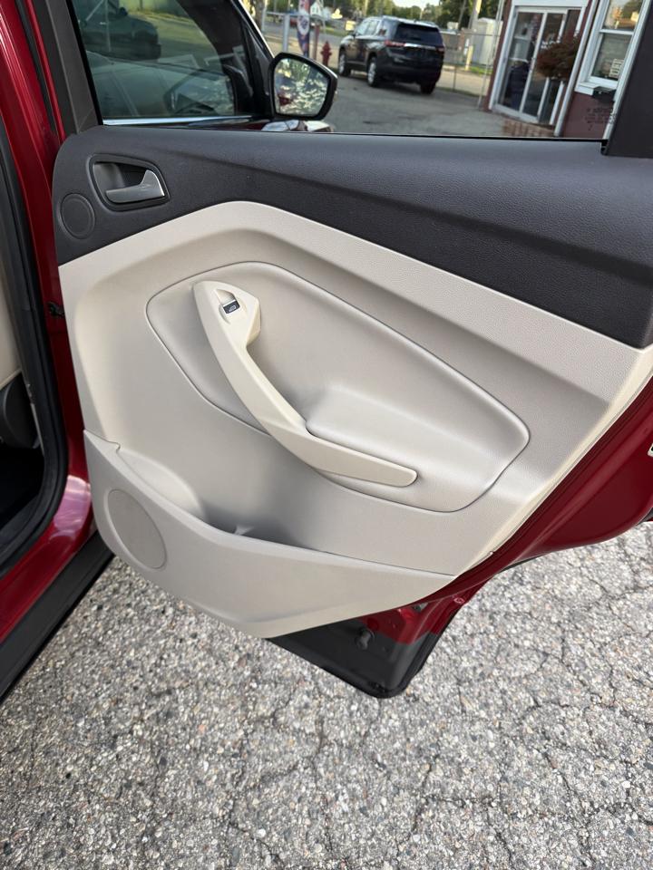 Ford Escape Titanium FWD 2017