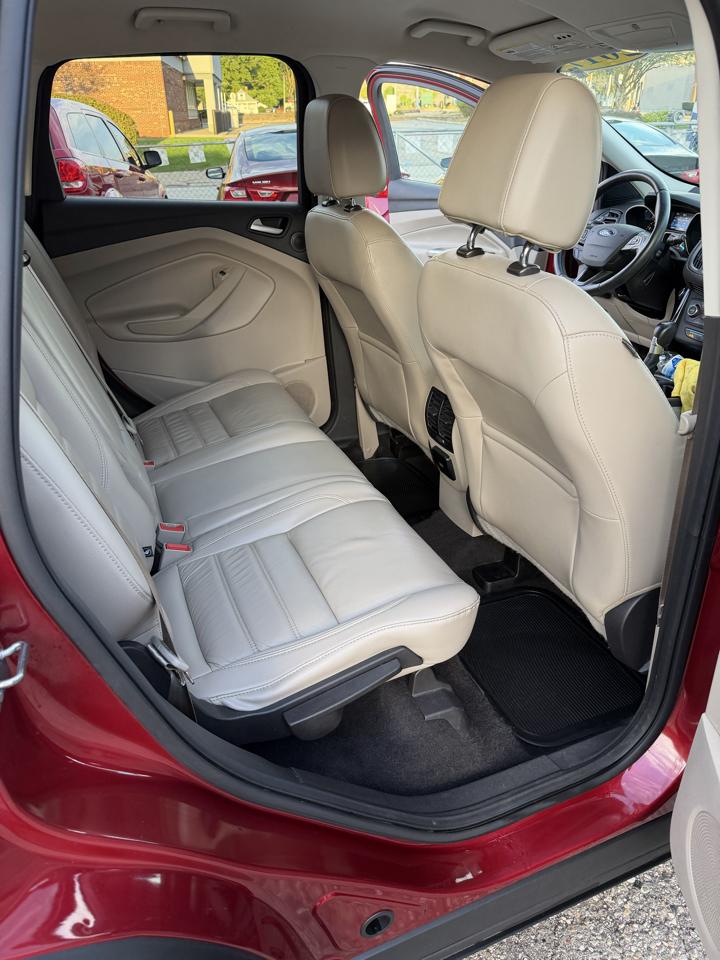 Ford Escape Titanium FWD 2017