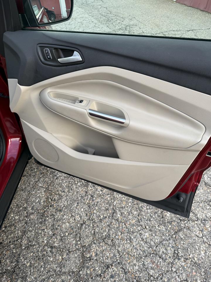 Ford Escape Titanium FWD 2017