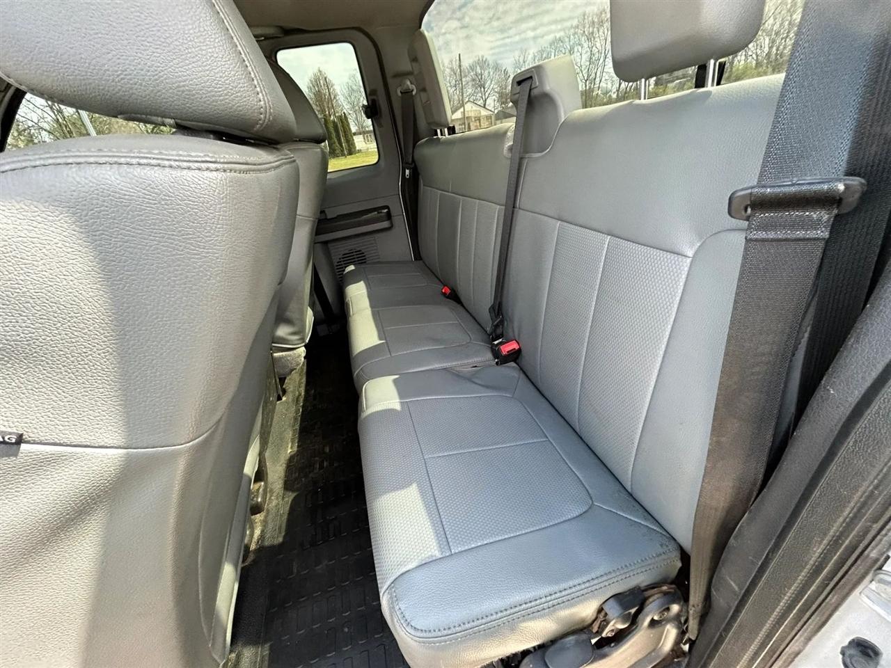 Ford F-250 SD XL SuperCab 4WD 2016