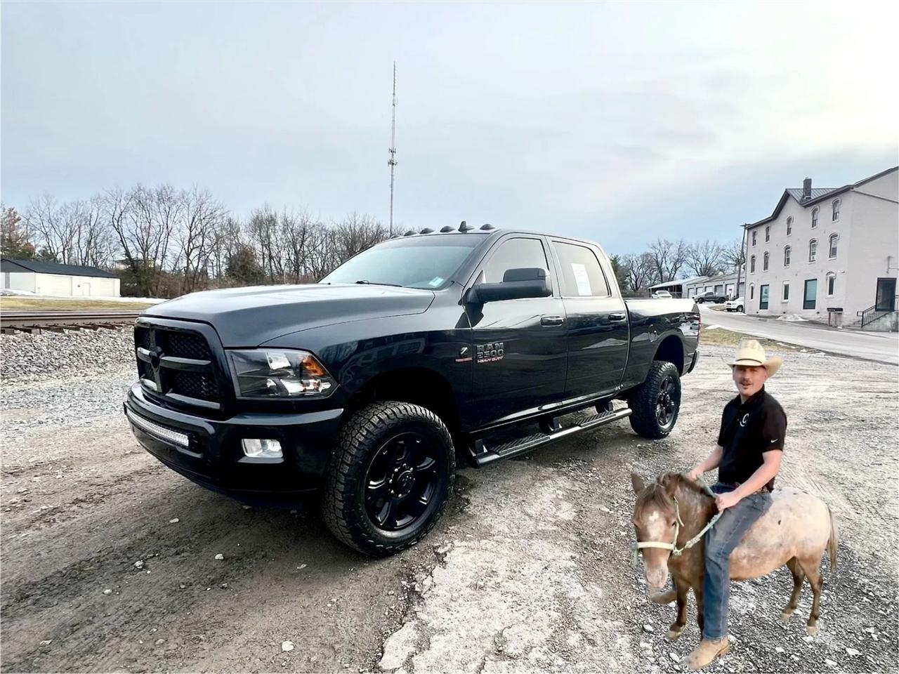 2017 RAM 2500 SLT Crew Cab SWB 4WD