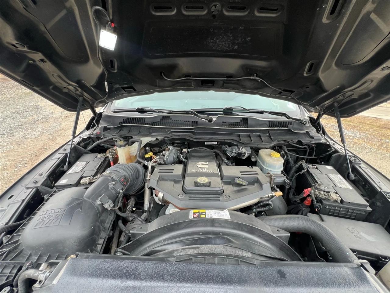 RAM 2500 SLT Crew Cab SWB 4WD 2017