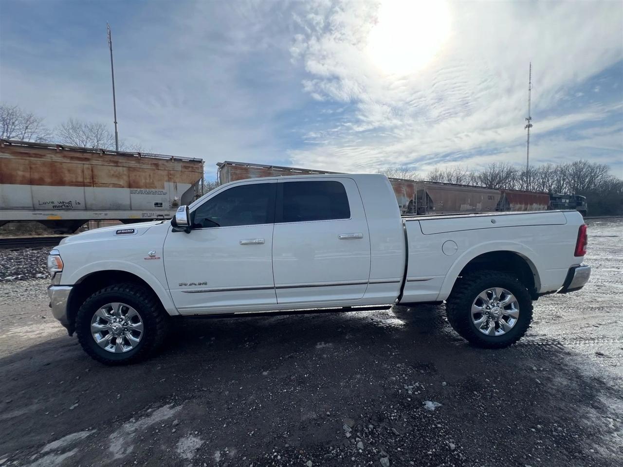 RAM 2500 Limited Mega Cab 4WD 2019