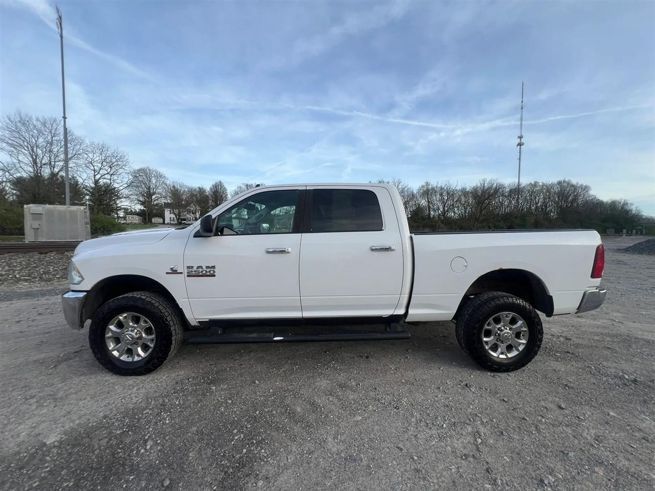 RAM 2500 SLT Crew Cab SWB 4WD 2016
