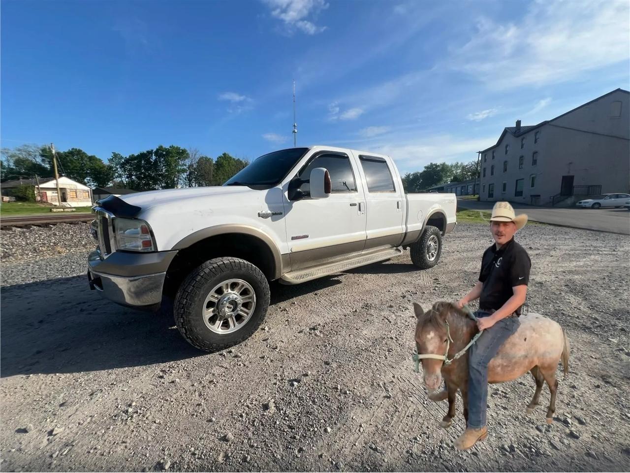 2005 Ford F-350 SD XLT Crew Cab Long Bed 4WD
