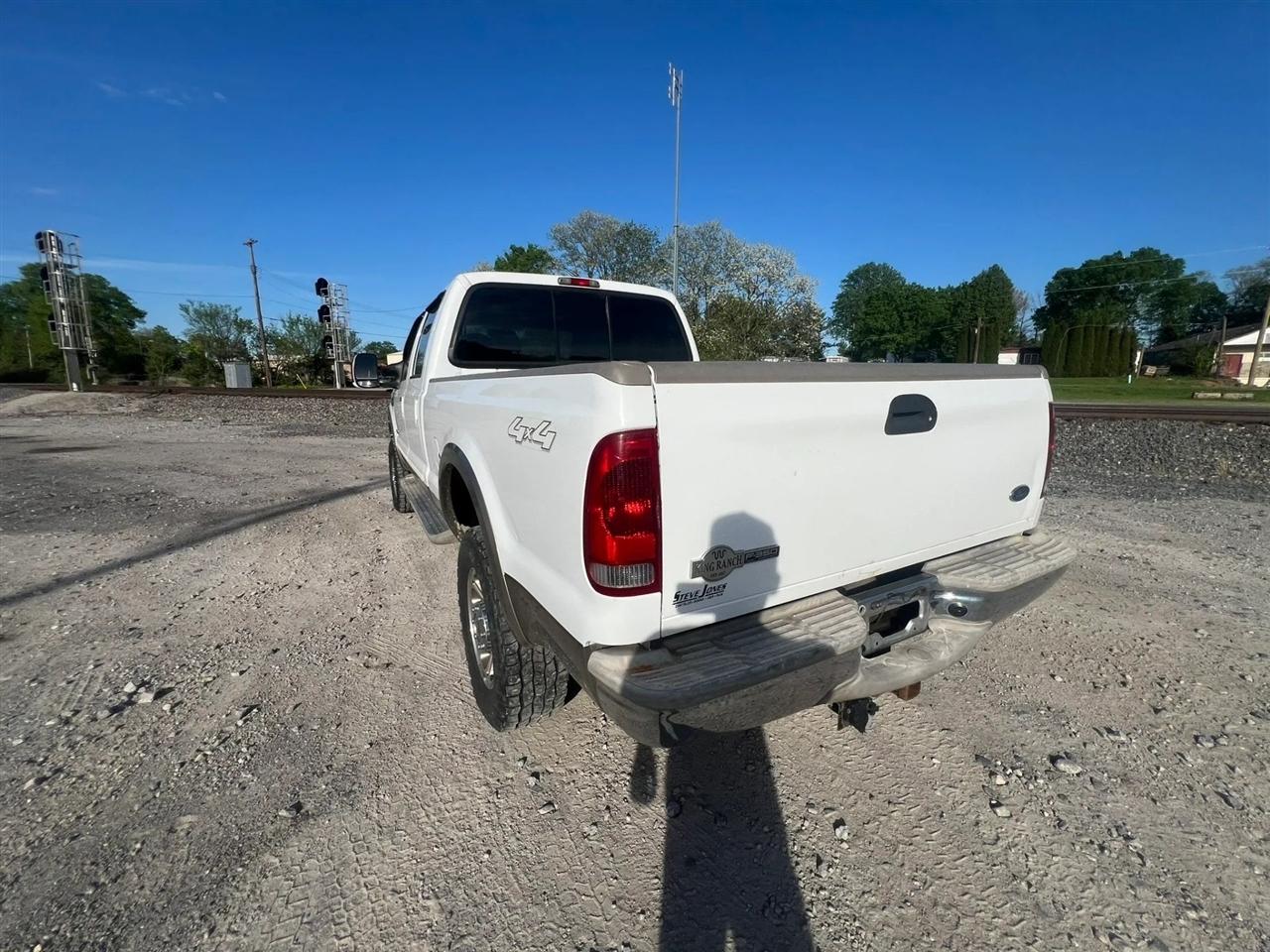 Ford F-350 SD XLT Crew Cab Long Bed 4WD 2005