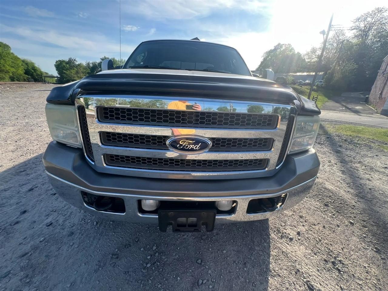 Ford F-350 SD XLT Crew Cab Long Bed 4WD 2005