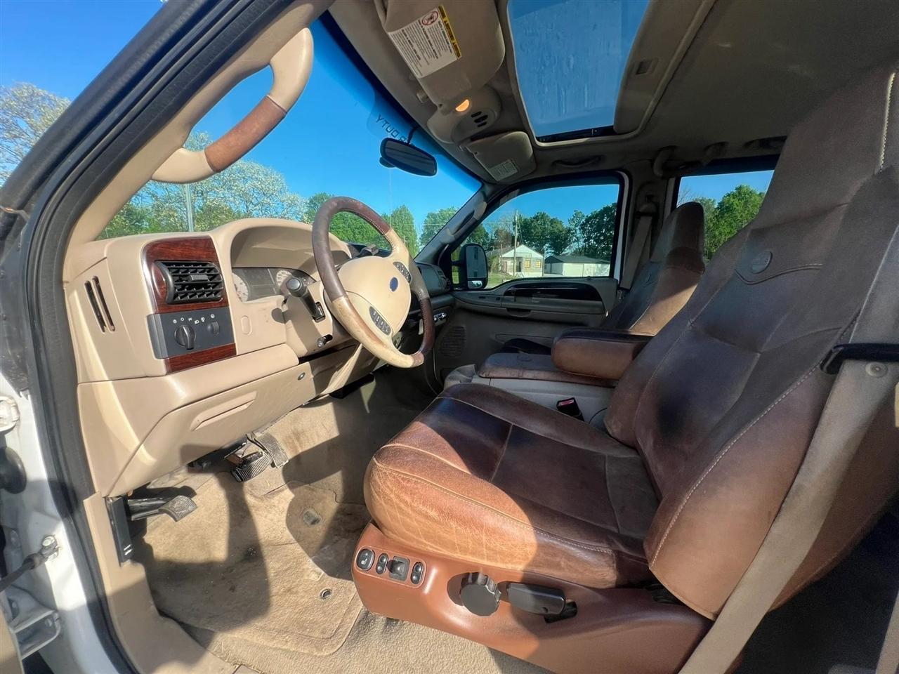 Ford F-350 SD XLT Crew Cab Long Bed 4WD 2005