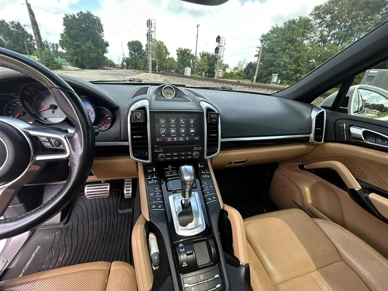 2017 Porsche Cayenne S - Photo 14