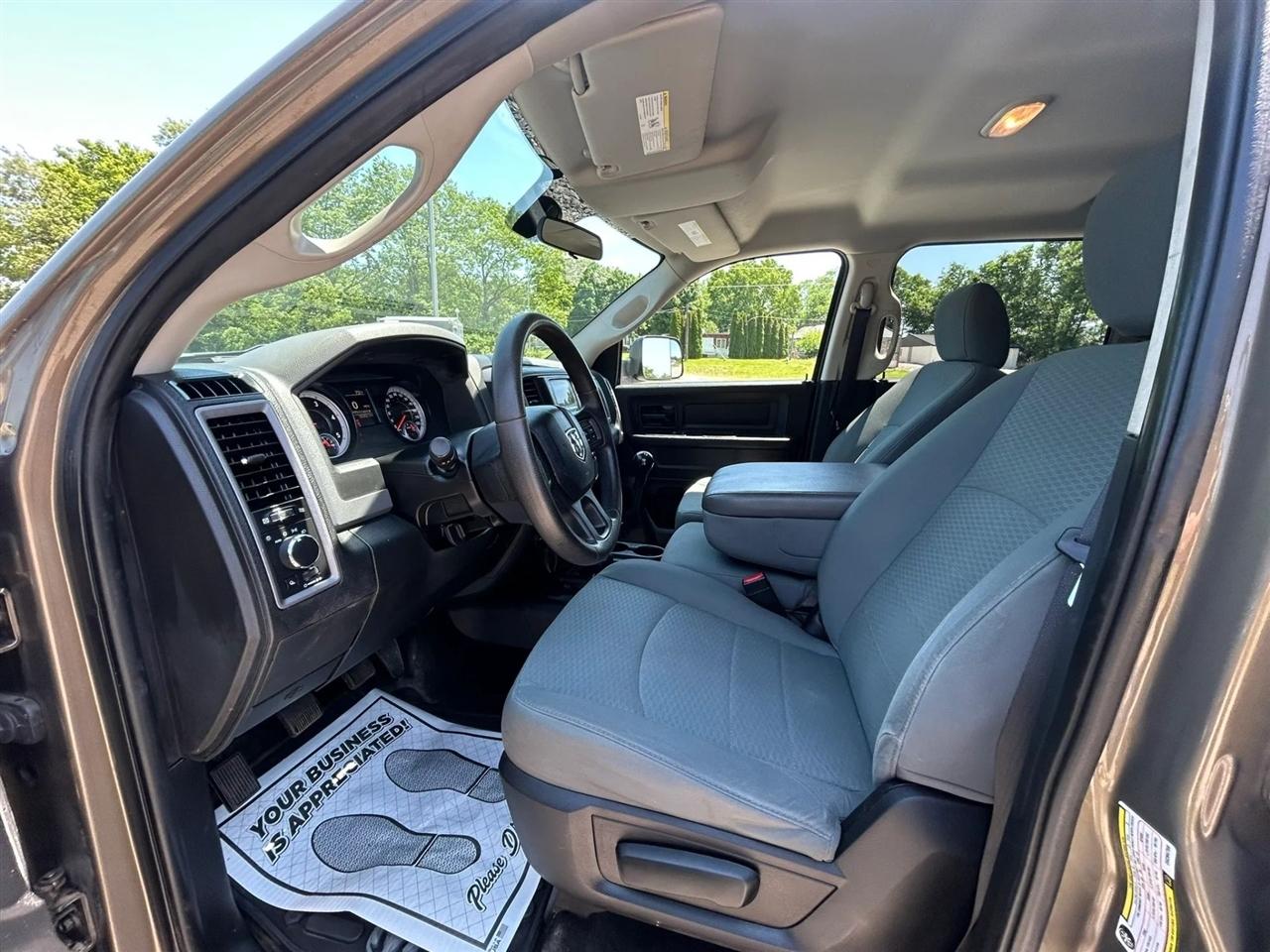 RAM 3500 ST Crew Cab LWB 4WD 2014