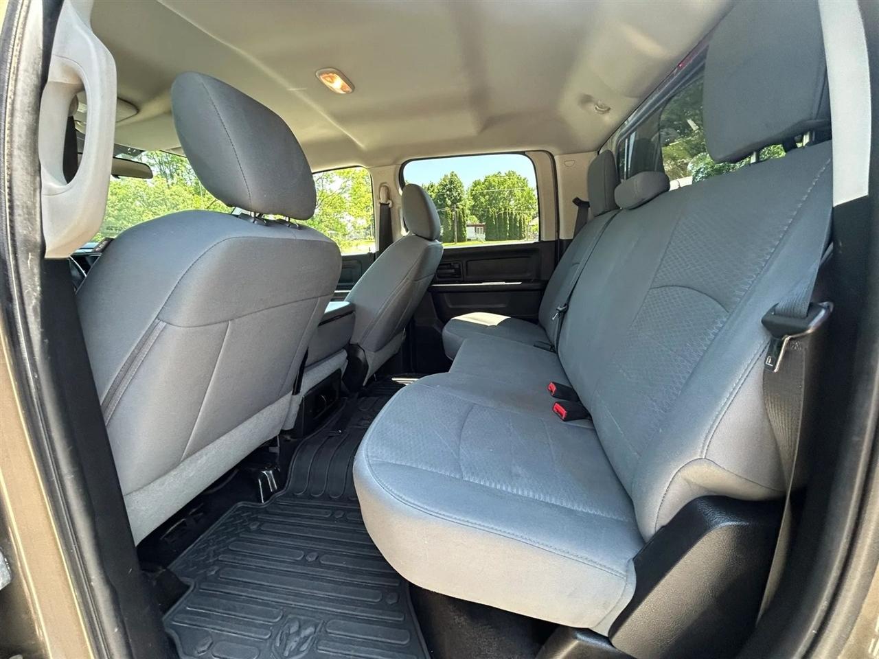 RAM 3500 ST Crew Cab LWB 4WD 2014