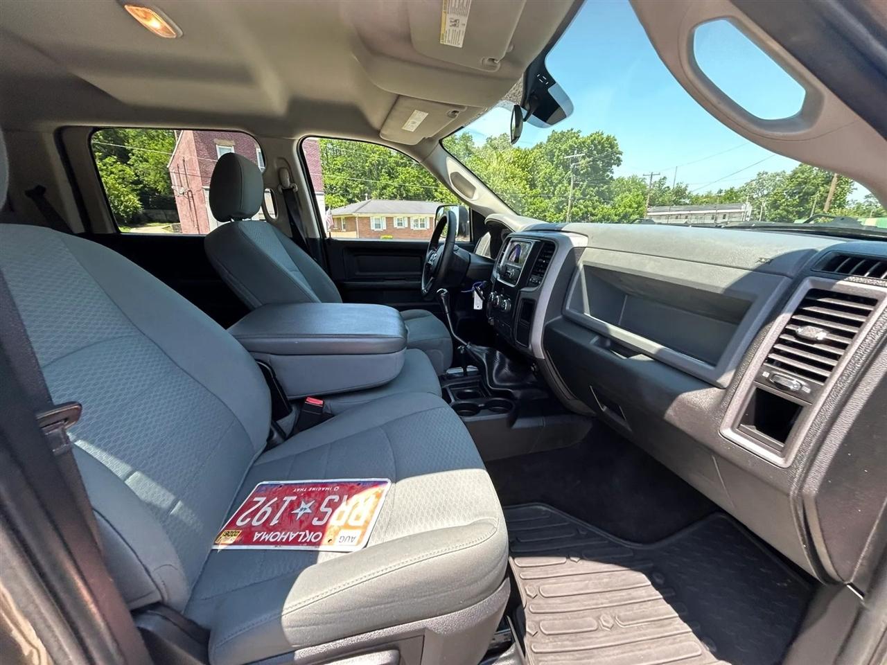 RAM 3500 ST Crew Cab LWB 4WD 2014