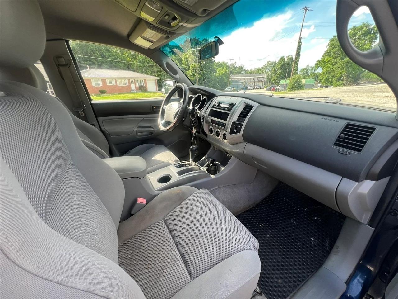 Toyota Tacoma Access Cab V6 4WD 2006
