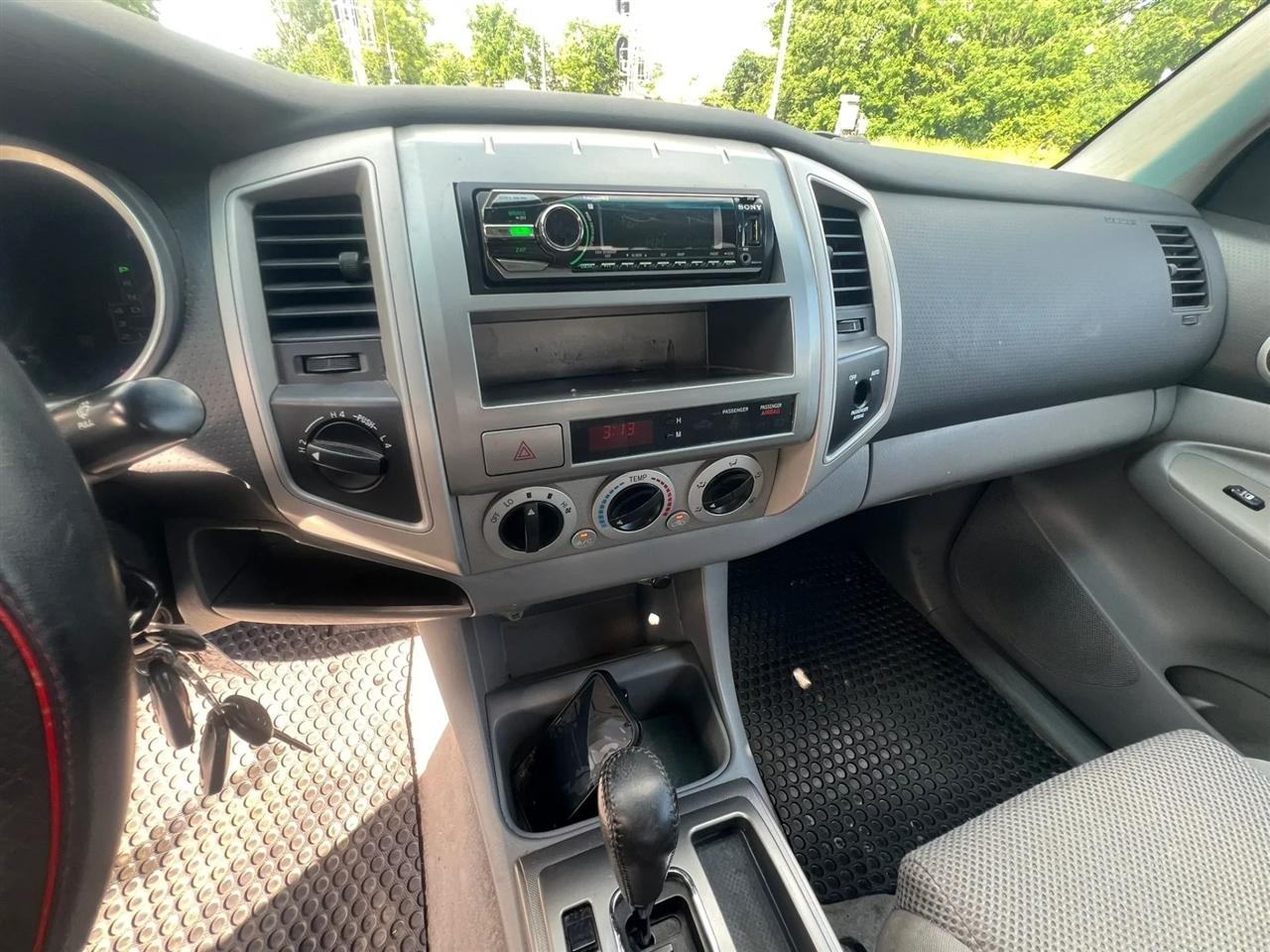 Toyota Tacoma Access Cab V6 4WD 2006