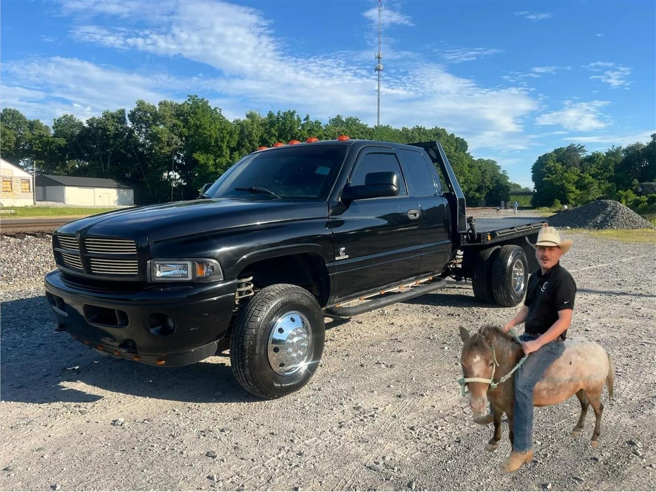 Dodge Ram 3500 SLT Quad Cab 4WD 2002