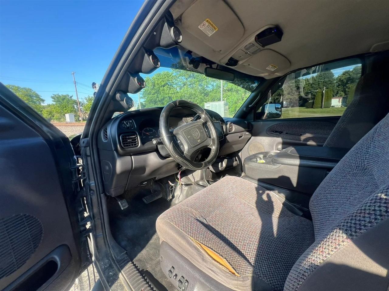 Dodge Ram 3500 SLT Quad Cab 4WD 2002
