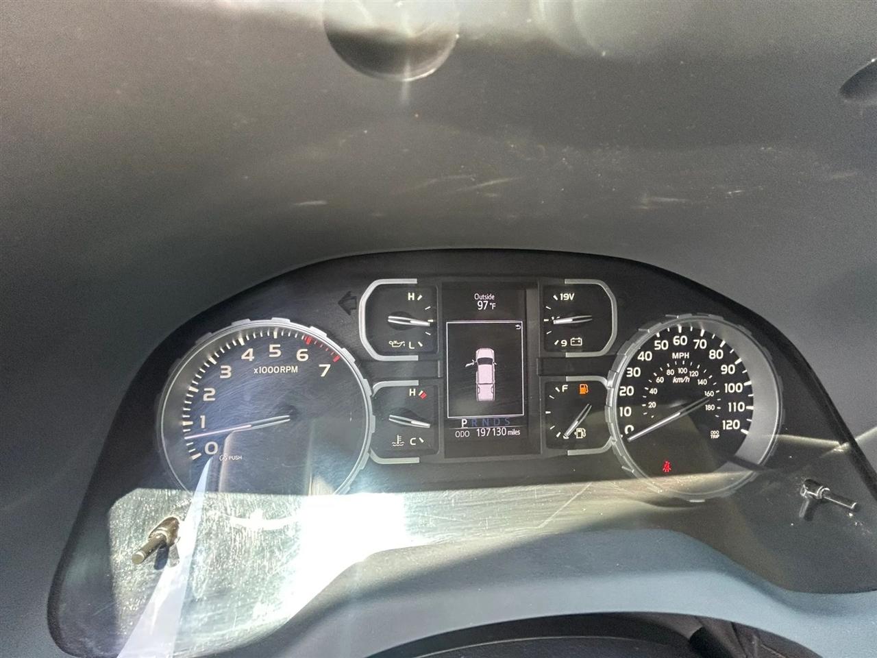 Toyota Tundra SR5 5.7L V8 CrewMax 4WD 2020