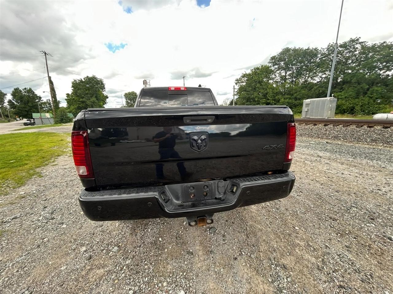 RAM 2500 Laramie Crew Cab SWB 4WD 2016