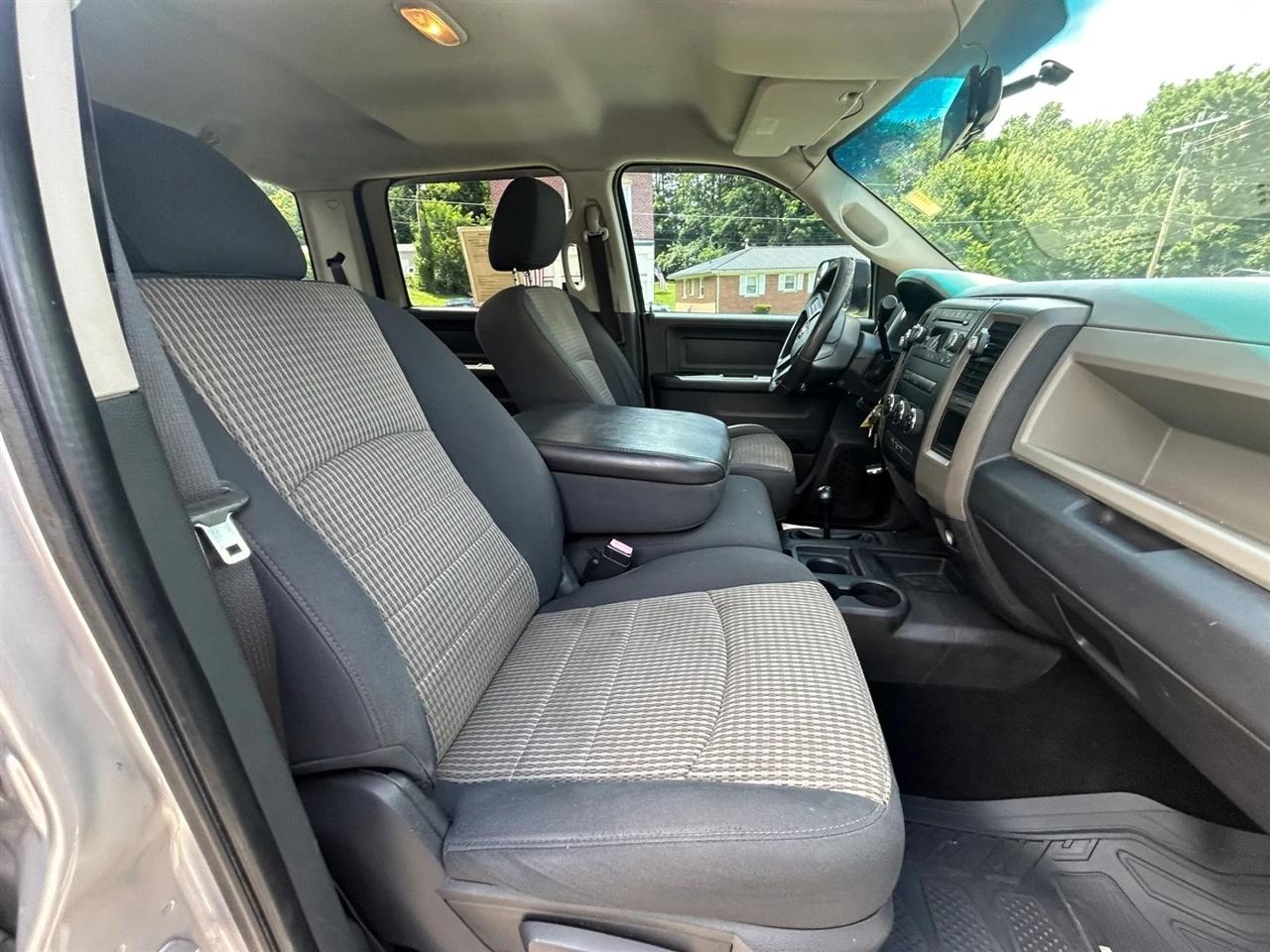 RAM 2500 ST Crew Cab LWB 4WD 2011