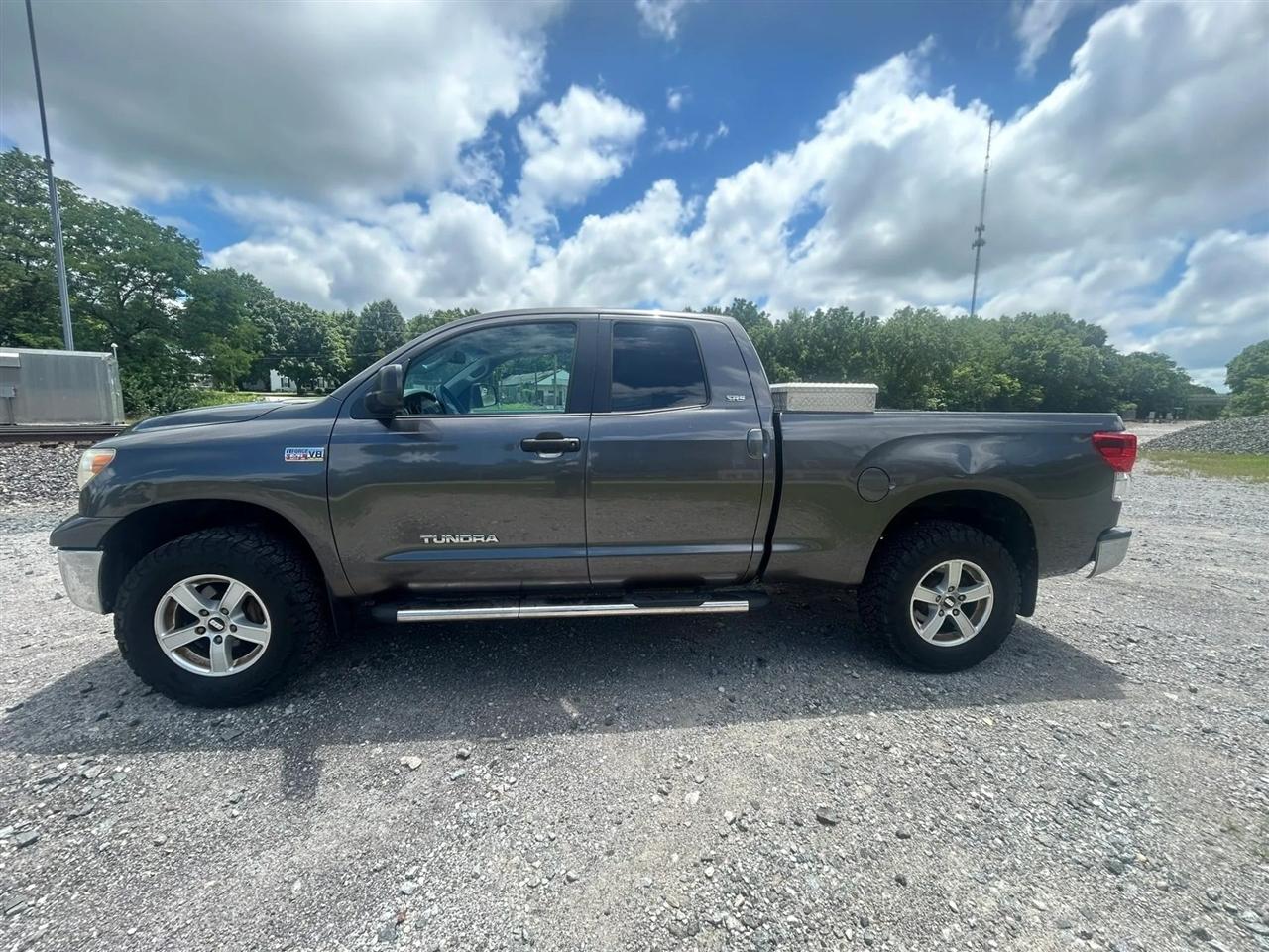 Toyota Tundra Tundra-Grade 5.7L FFV Double Cab 4WD 2013