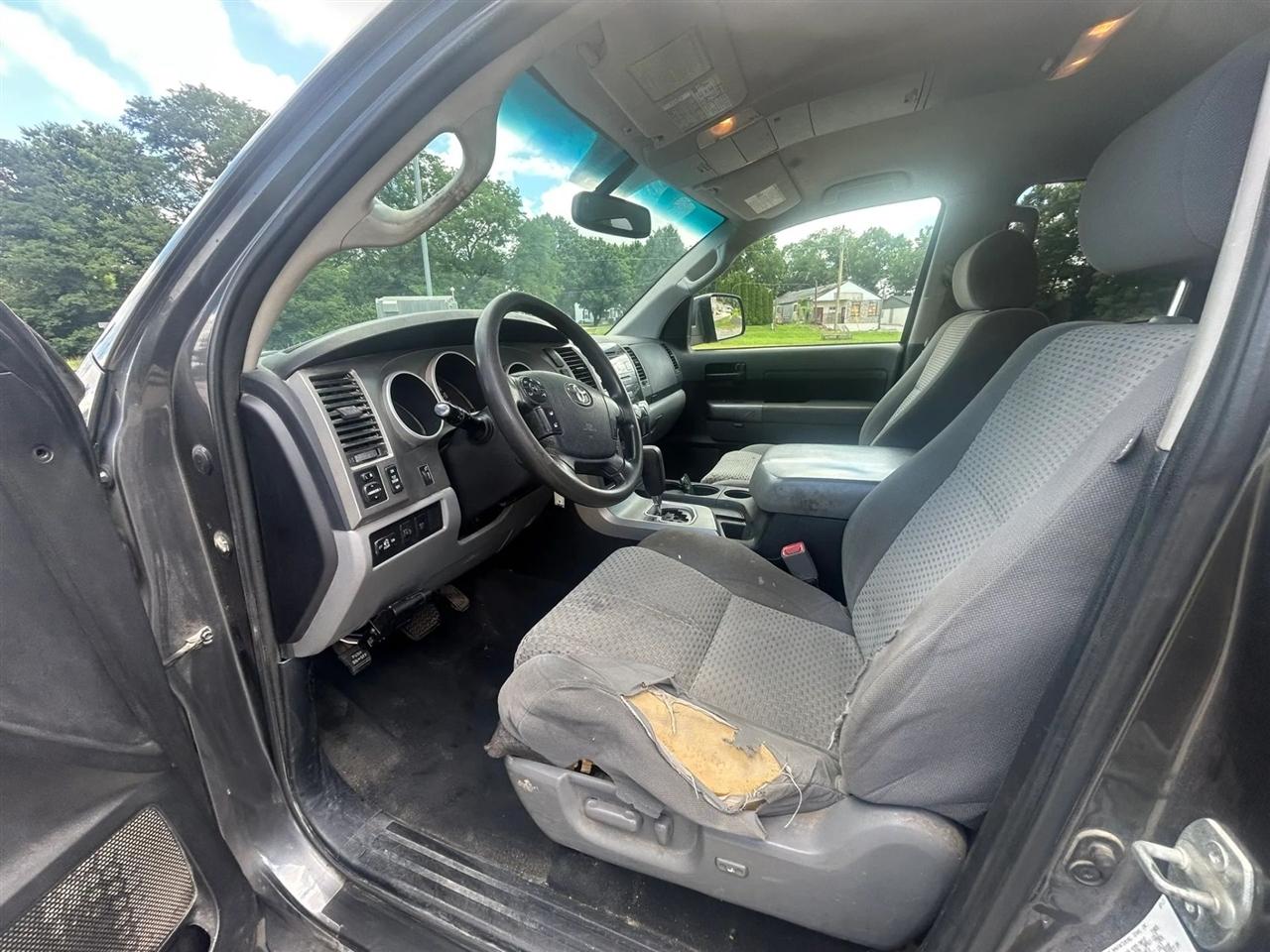 Toyota Tundra Tundra-Grade 5.7L FFV Double Cab 4WD 2013