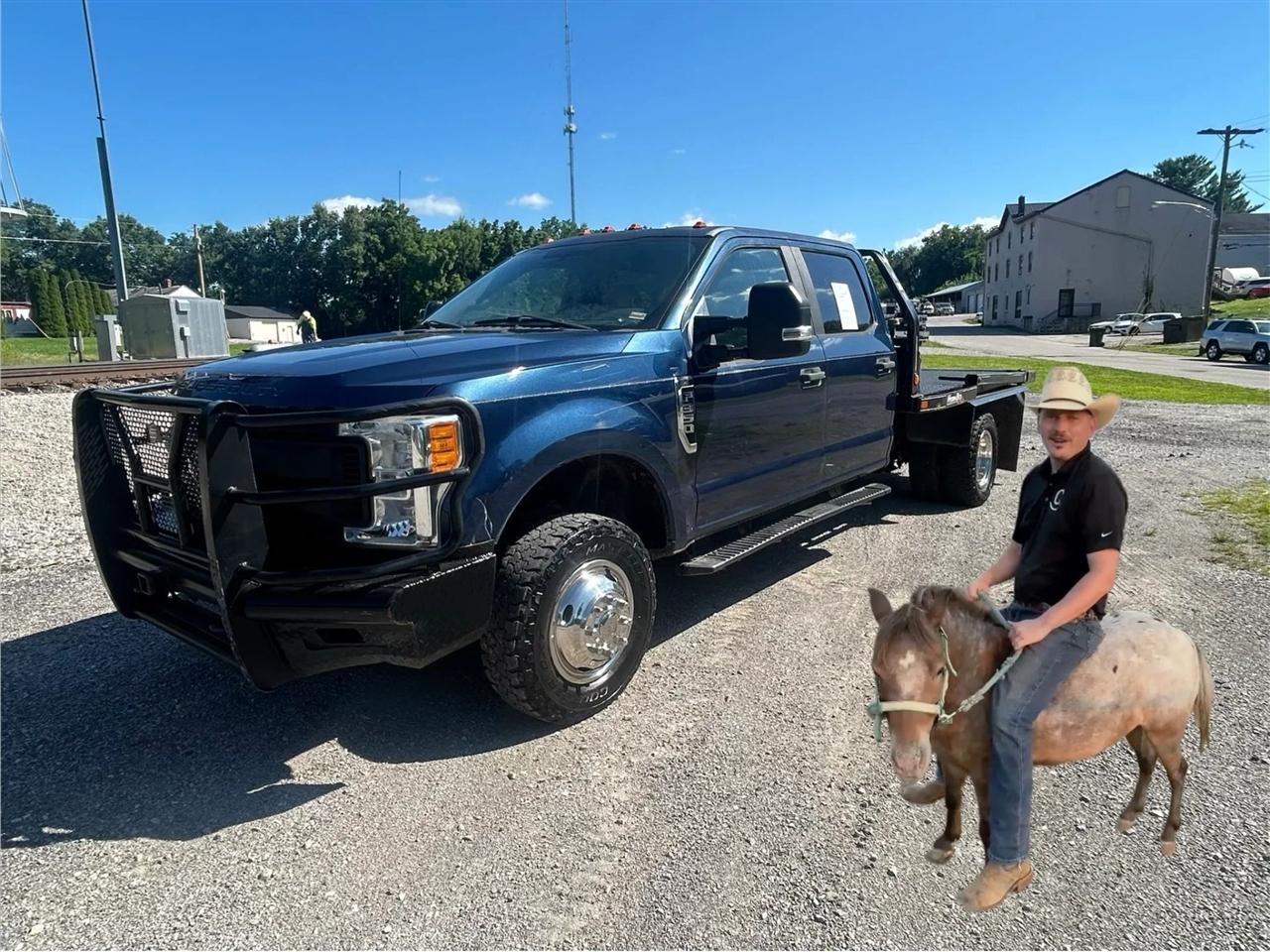 Ford F-350 SD XL Crew Cab Long Bed DRW 4WD 2017