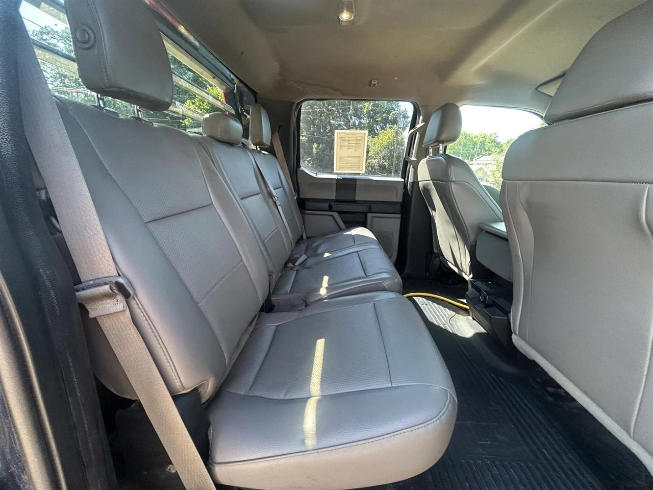 Ford F-350 SD XL Crew Cab Long Bed DRW 4WD 2017