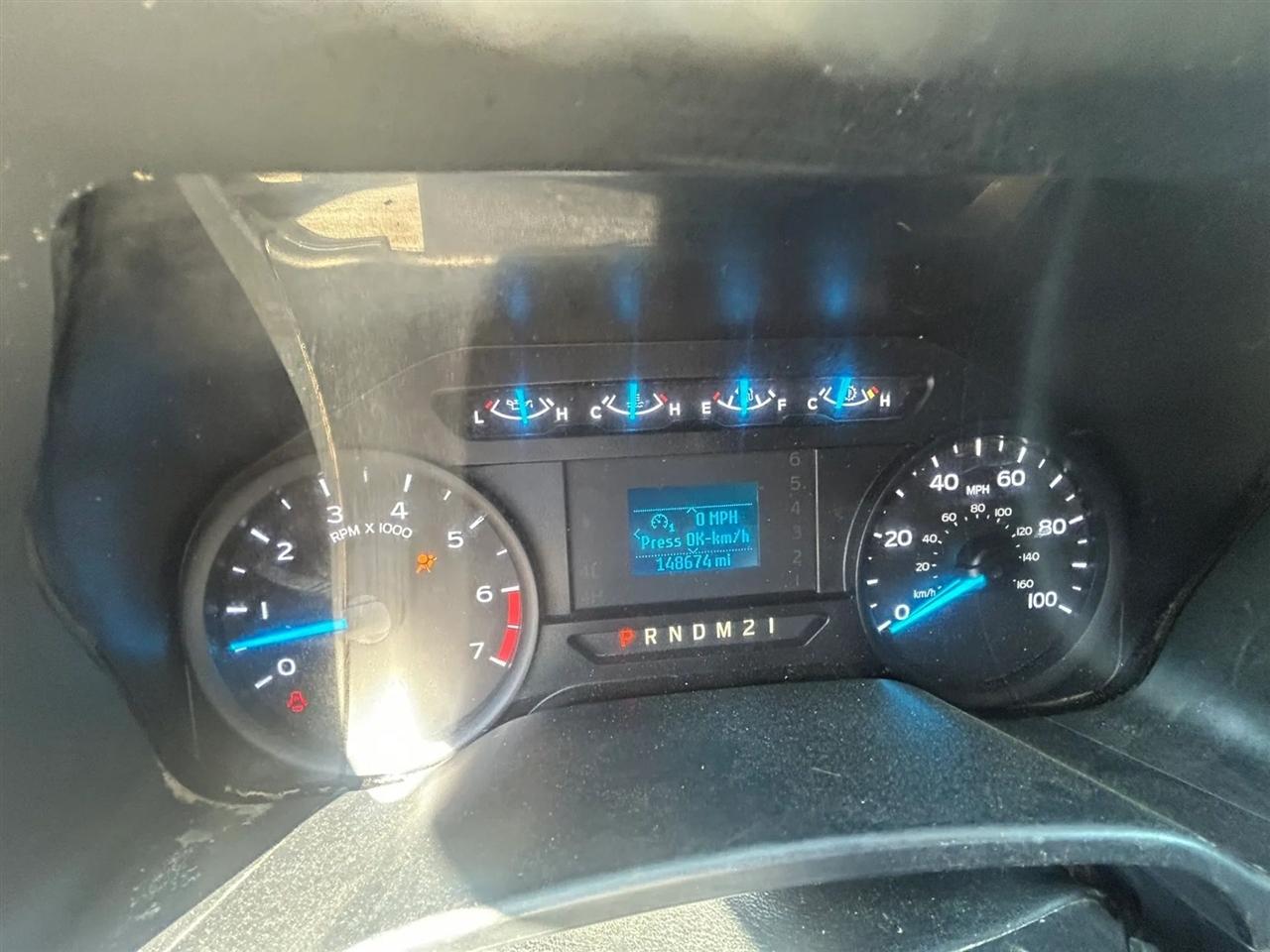 Ford F-350 SD XL Crew Cab Long Bed DRW 4WD 2017