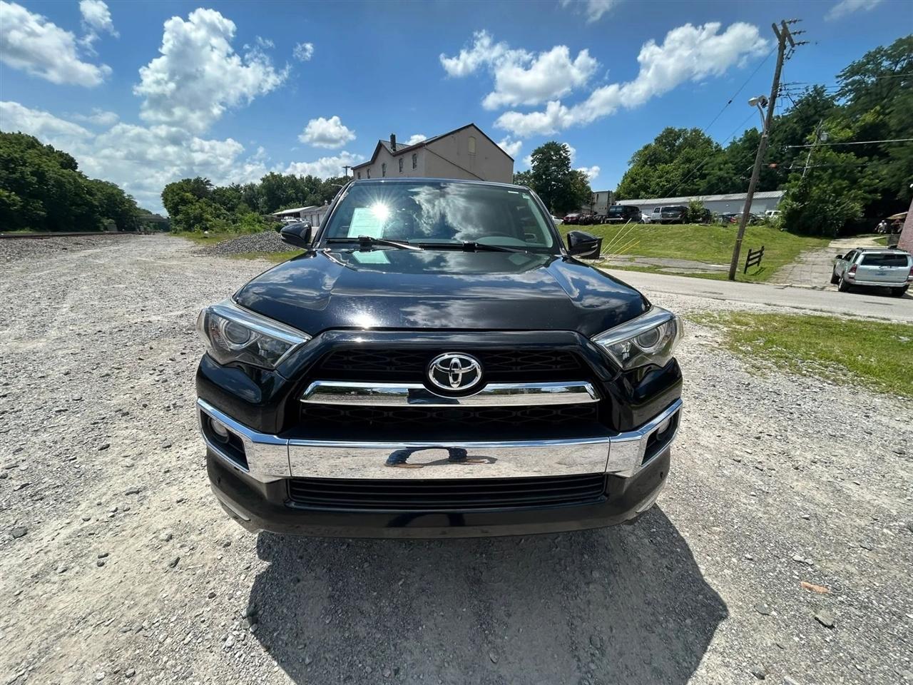 Toyota 4Runner Limited 4WD V6 2018