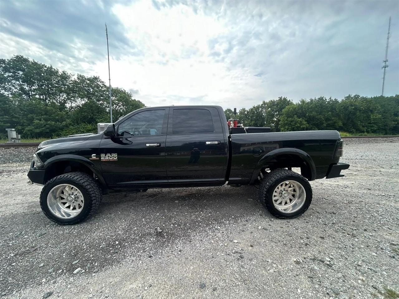 RAM 2500 SLT Crew Cab SWB 4WD 2018