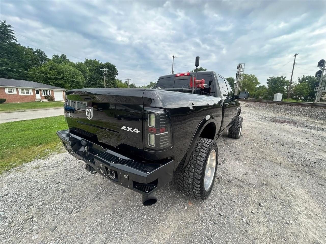 RAM 2500 SLT Crew Cab SWB 4WD 2018