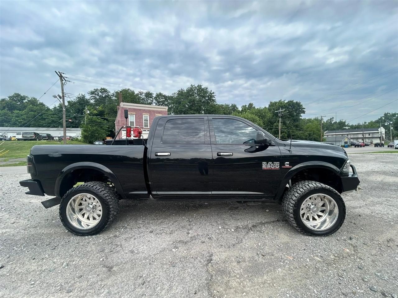 RAM 2500 SLT Crew Cab SWB 4WD 2018