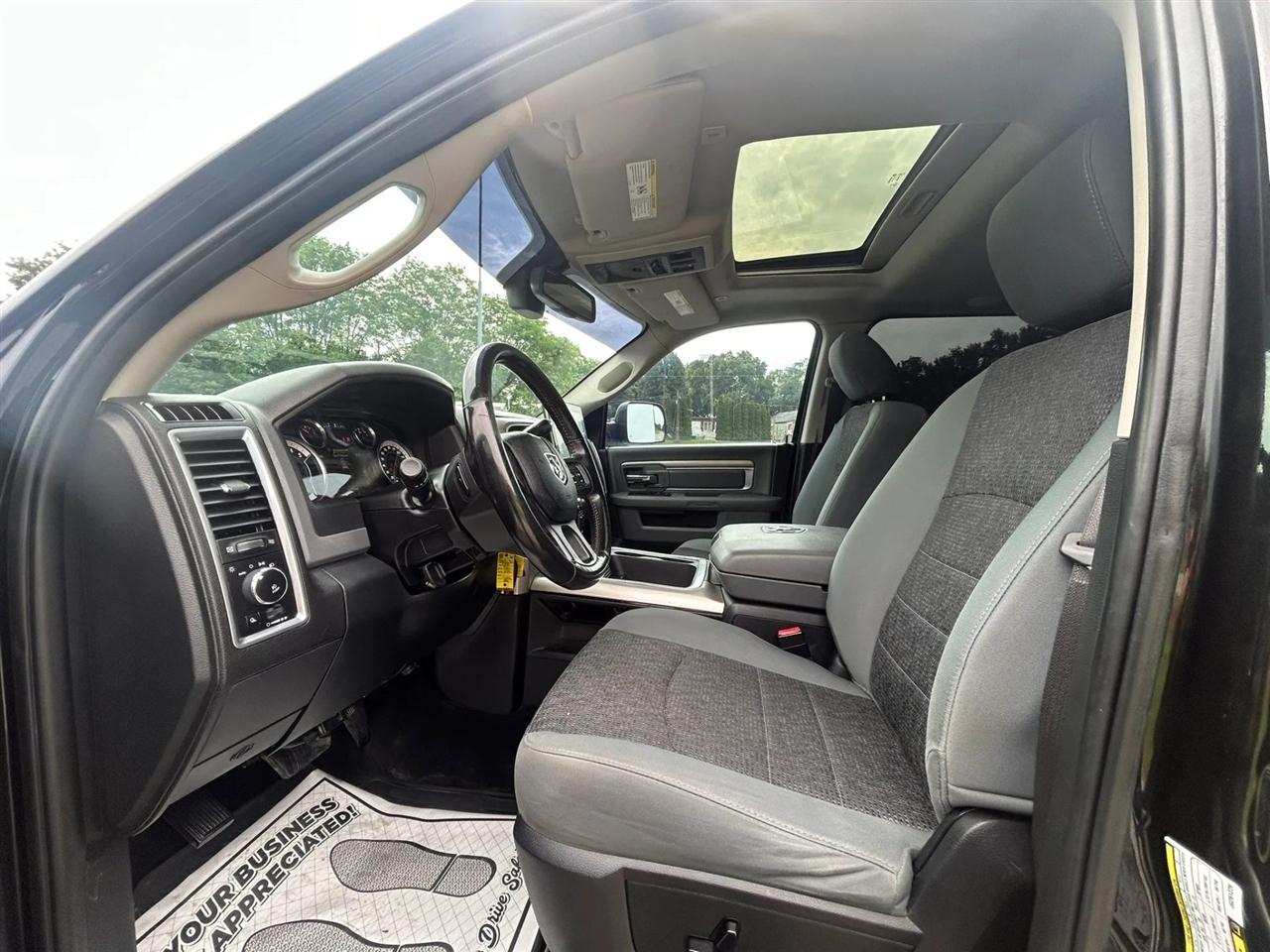 RAM 2500 SLT Crew Cab SWB 4WD 2018