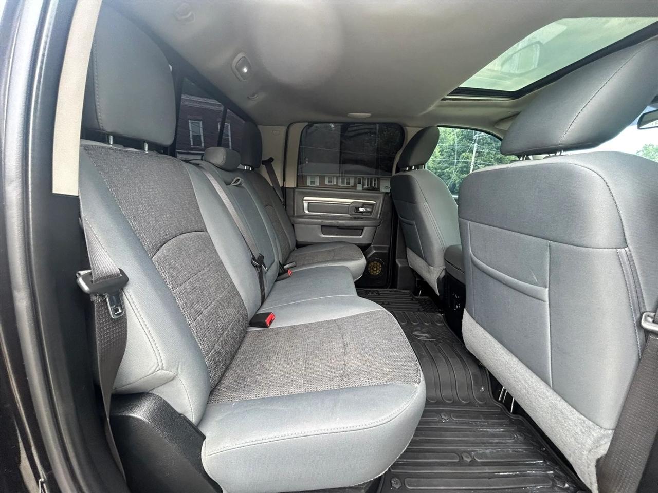 RAM 2500 SLT Crew Cab SWB 4WD 2018