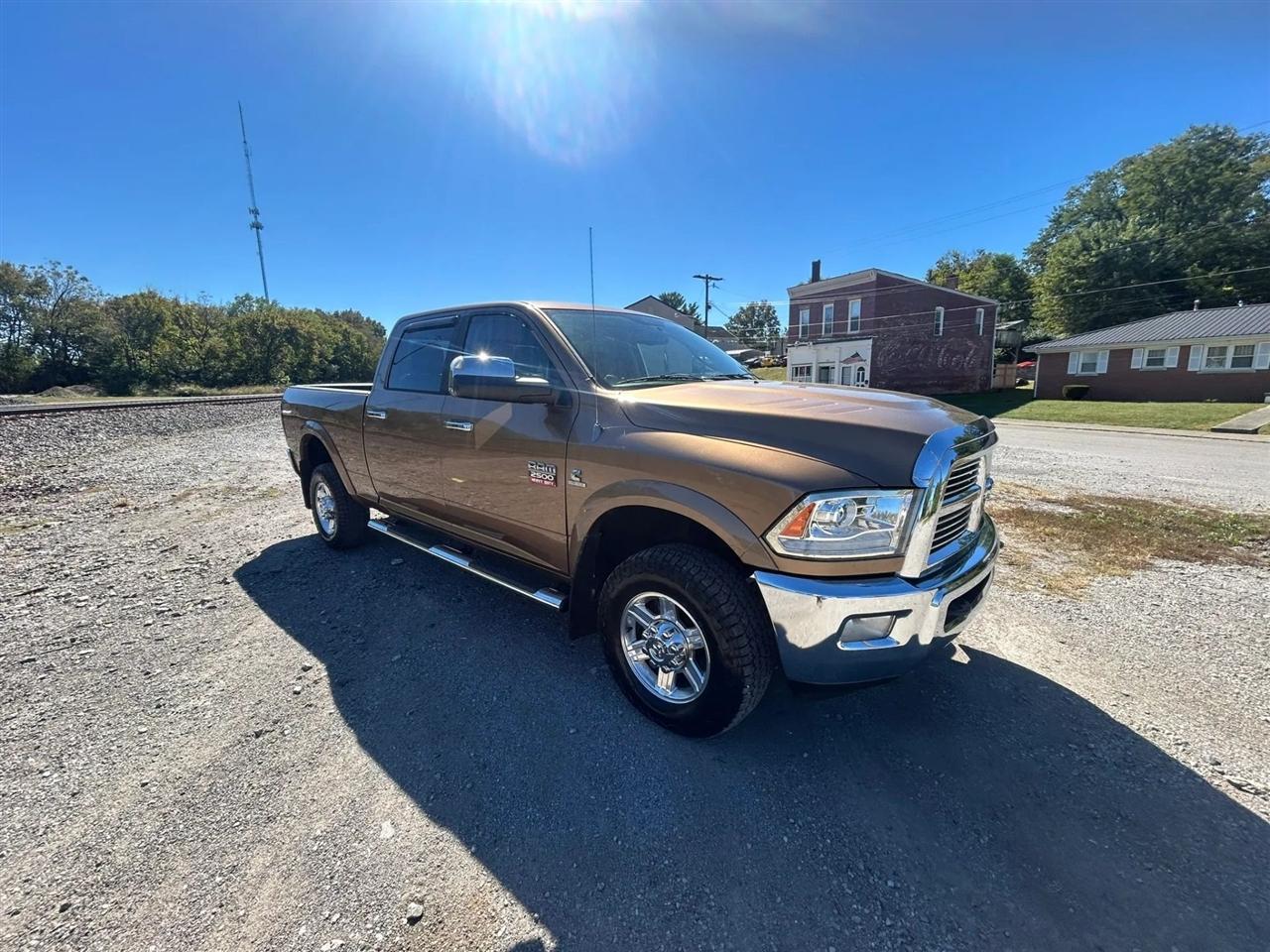 RAM 2500 Laramie Crew Cab SWB 4WD 2012