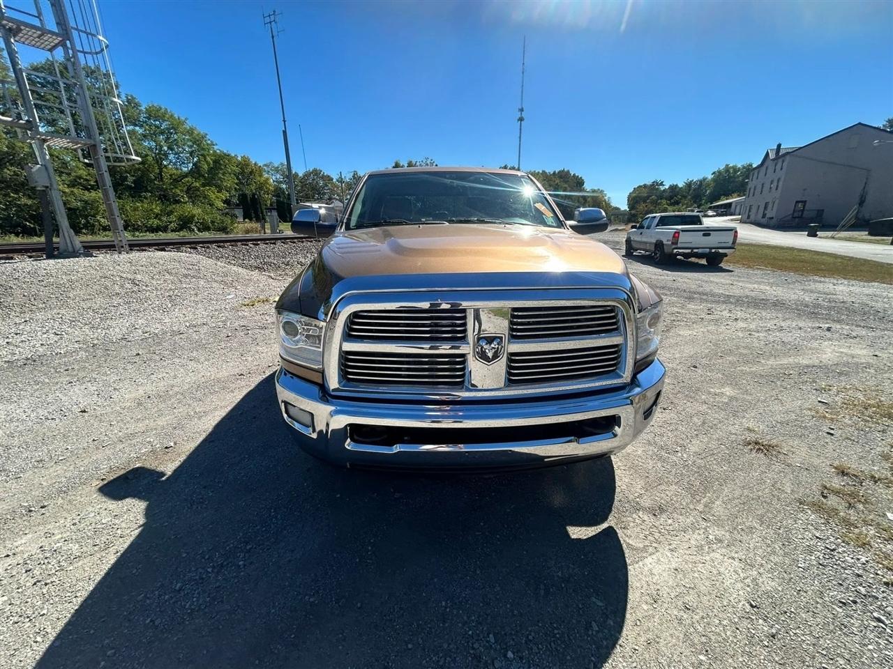 RAM 2500 Laramie Crew Cab SWB 4WD 2012