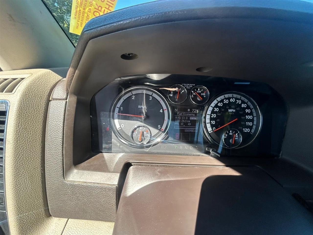 RAM 2500 Laramie Crew Cab SWB 4WD 2012