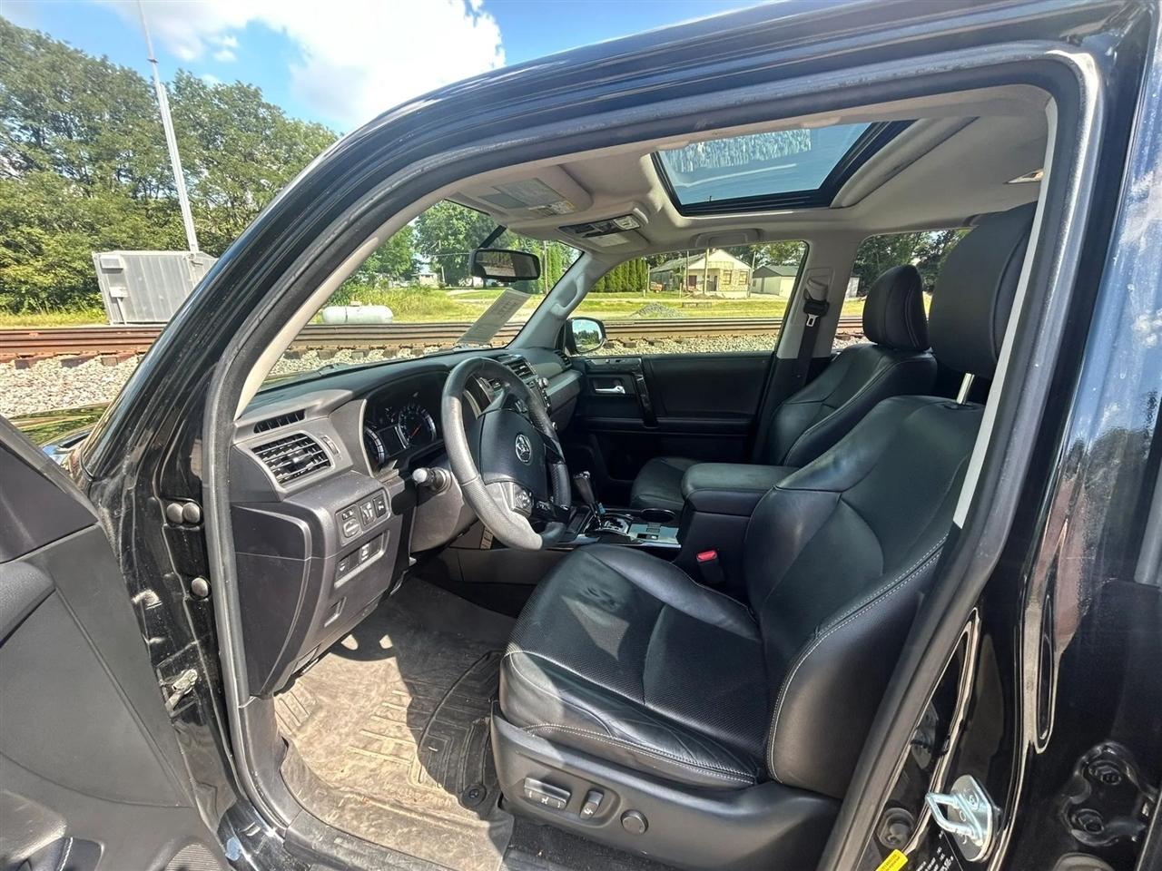 Toyota 4Runner Limited 4WD V6 2019