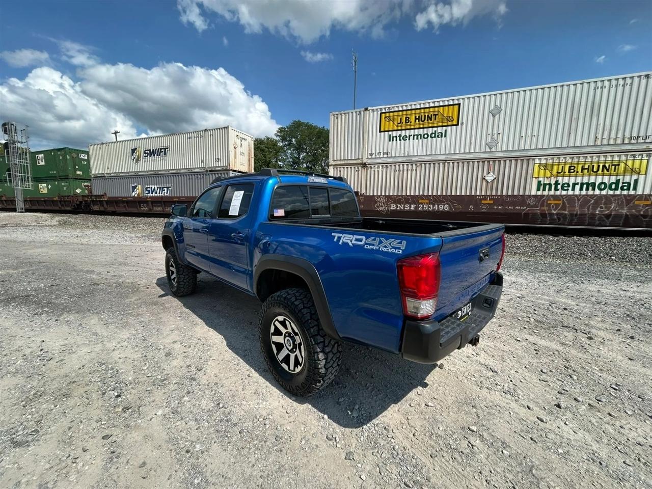 Toyota Tacoma SR5 Double Cab Long Bed V6 6AT 4WD 2016