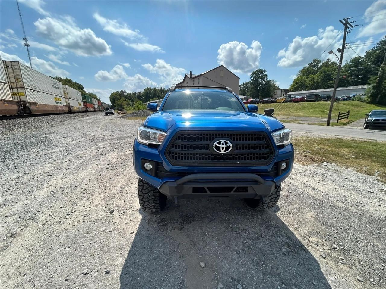 Toyota Tacoma SR5 Double Cab Long Bed V6 6AT 4WD 2016