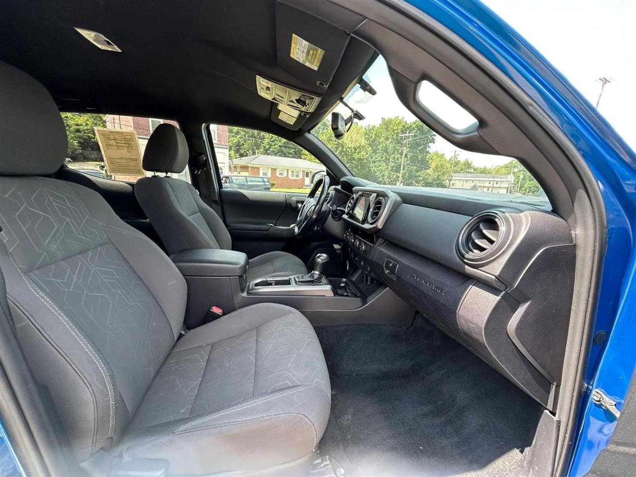 Toyota Tacoma SR5 Double Cab Long Bed V6 6AT 4WD 2016