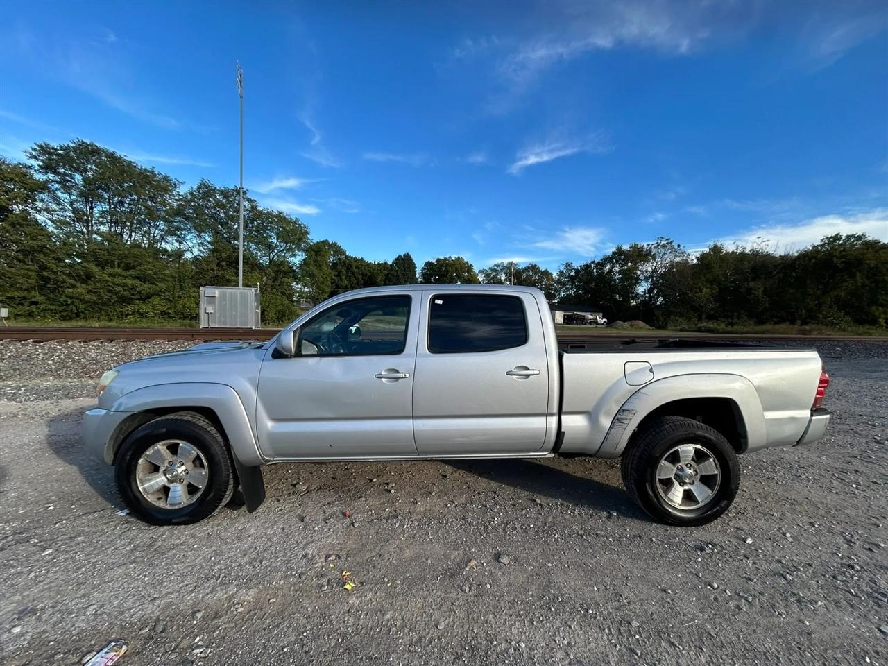 Toyota Tacoma Double Cab Long Bed V6 Auto 4WD 2006