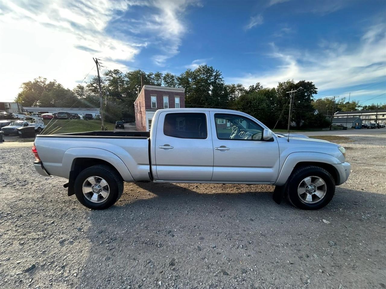 Toyota Tacoma Double Cab Long Bed V6 Auto 4WD 2006