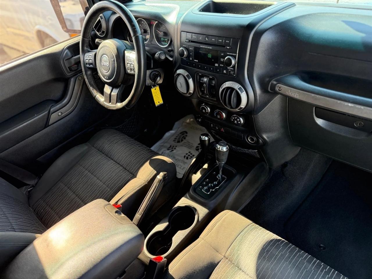 Jeep Wrangler Unlimited 4WD 4dr Sport 2012