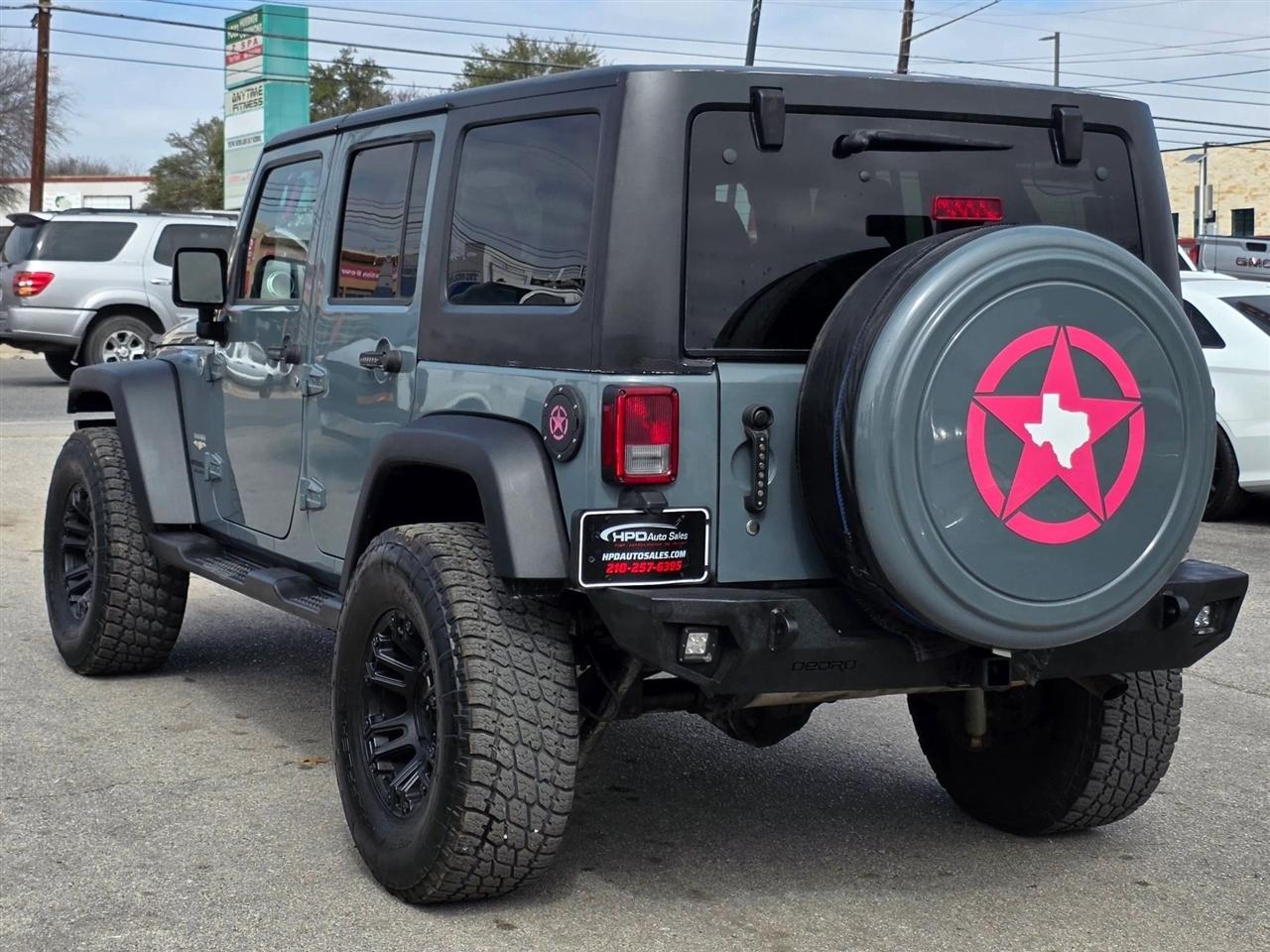 Jeep Wrangler Unlimited 4WD 4dr Sahara 2015