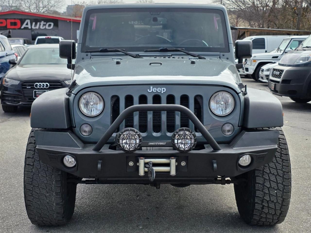 Jeep Wrangler Unlimited 4WD 4dr Sahara 2015